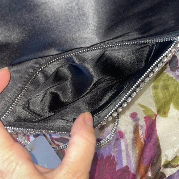 Brand New Expressions NYC Rhinestone Foldover Clutch Crossbody Purse Sparkly - Picture 10 of 14